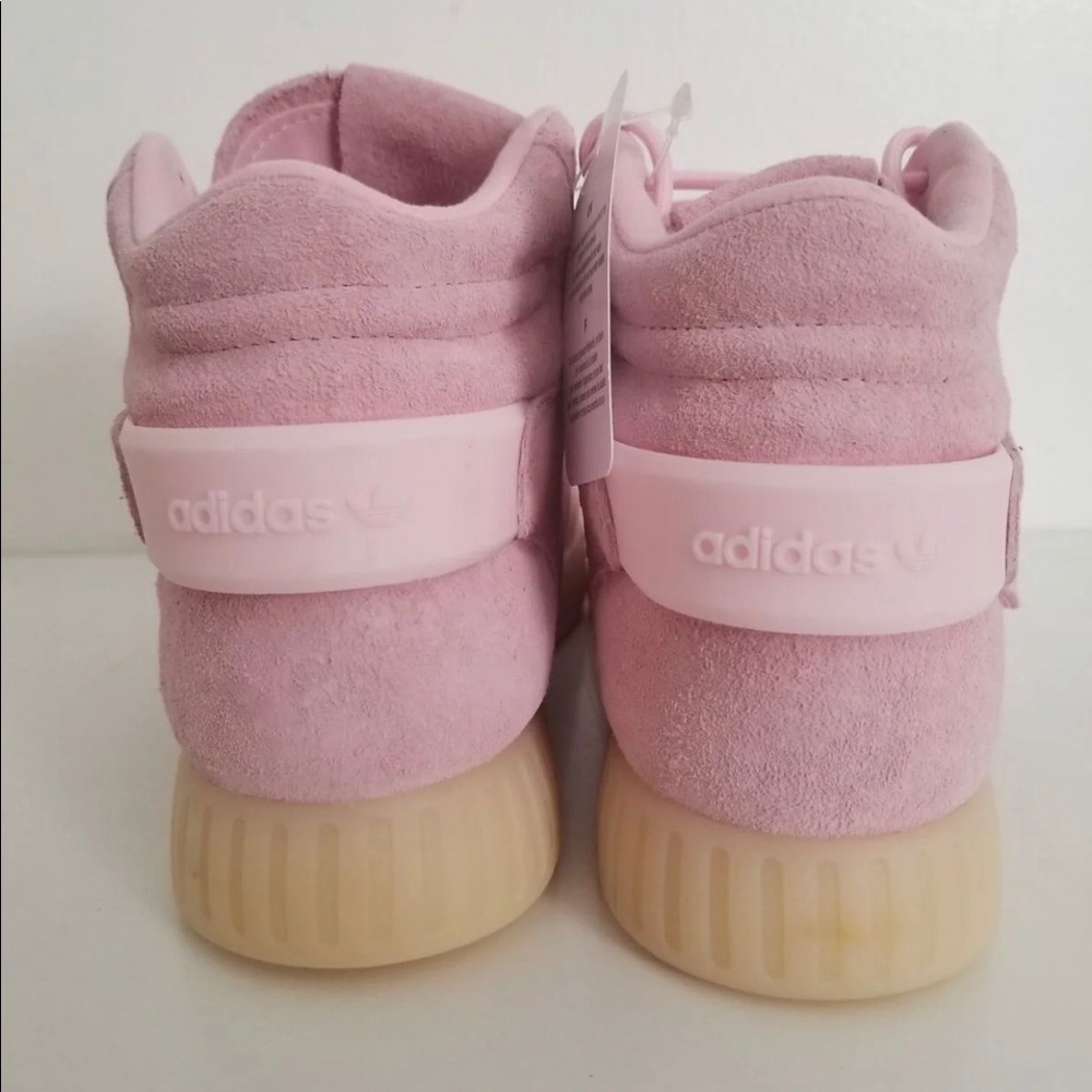 Adidas - Picture 3 of 5